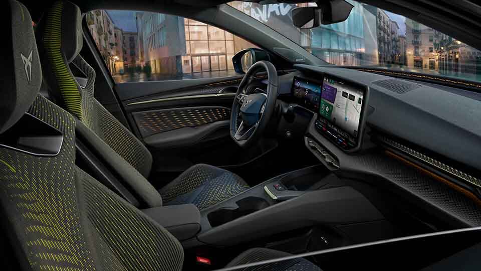 CUPRA Raval, Cockpit