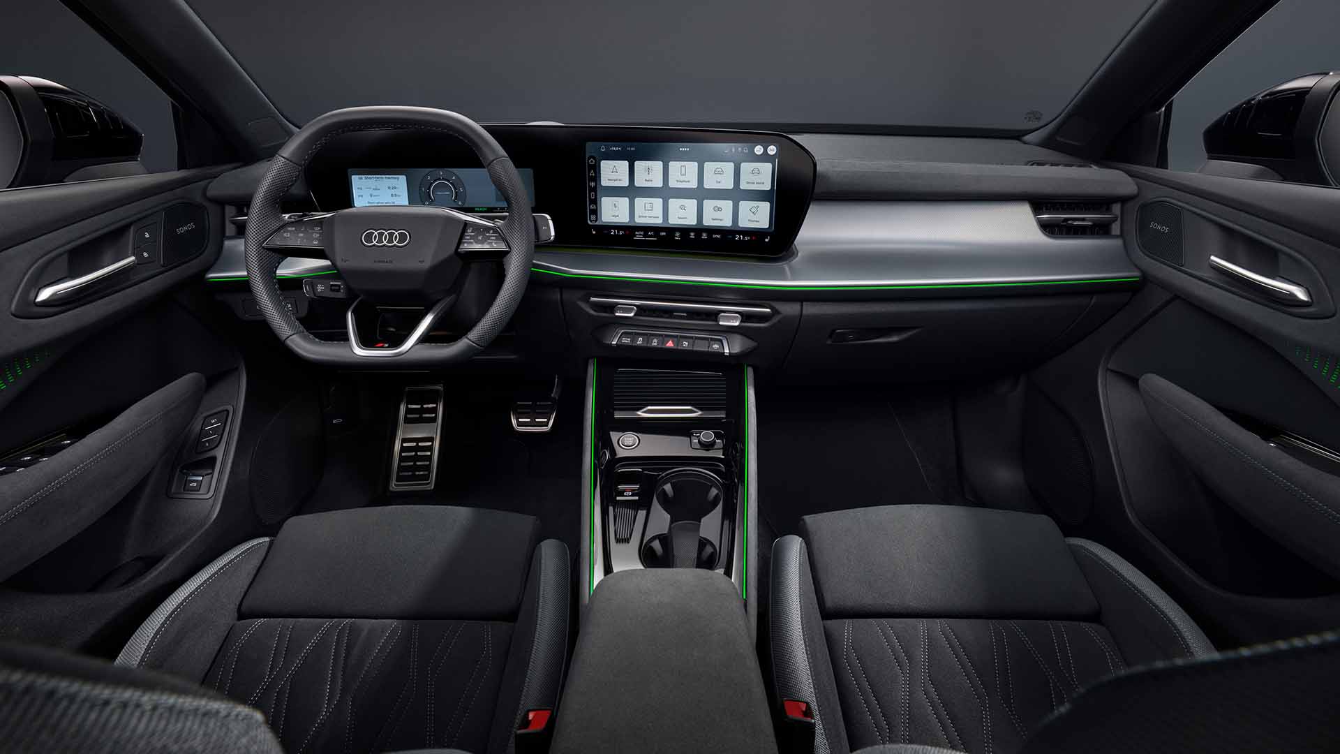 Audi Q3 SUV, Interieur mit Cockpit, Lenkrad, Infotainment und Sitzen