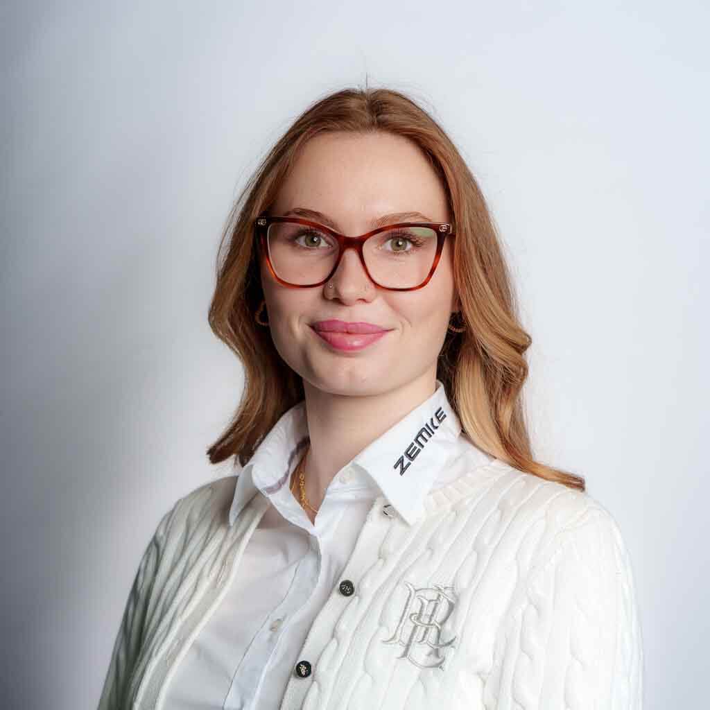 Laura Zemke | Geschäftsführerin